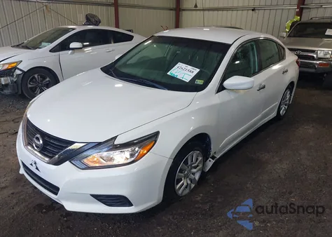 2018 Nissan Altima 2.5 S z USA, uszkodzony, nr VIN 1N4AL3AP5JC223830